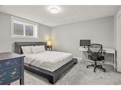 13128 6 Street Sw, Calgary, AB - Indoor Photo Showing Bedroom