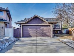 52 Martinglen Place NE Calgary, AB T3J 3J1