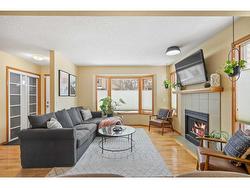 4 Patina Park SW Calgary, AB T3H 3E1