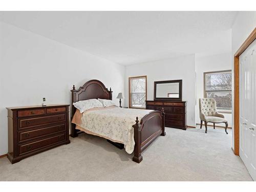 44 Sierra Nevada Rise Sw, Calgary, AB - Indoor Photo Showing Bedroom