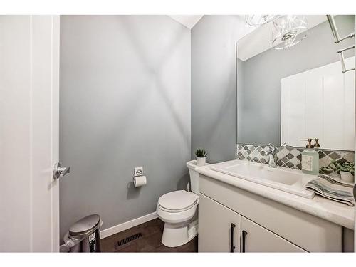 61 Sage Bluff Rise Nw, Calgary, AB - Indoor Photo Showing Bathroom