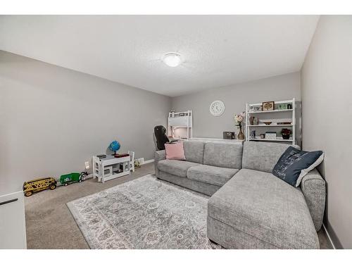 61 Sage Bluff Rise Nw, Calgary, AB - Indoor Photo Showing Living Room