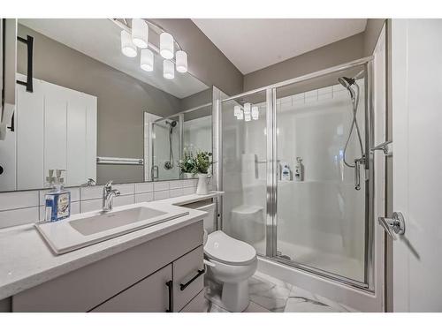 61 Sage Bluff Rise Nw, Calgary, AB - Indoor Photo Showing Bathroom