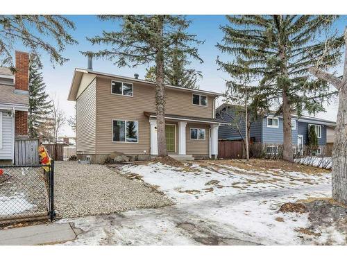 5915 Rundlehorn Drive Ne, Calgary, AB - Outdoor