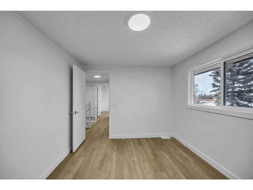 5915 Rundlehorn Drive Ne, Calgary, AB - Indoor Photo Showing Other Room