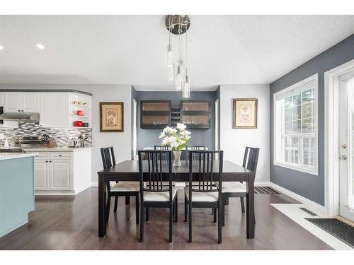 22 Mt Douglas Villas Se, Calgary, AB - Indoor Photo Showing Dining Room