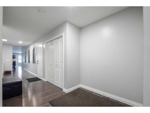 22 Mt Douglas Villas Se, Calgary, AB - Indoor Photo Showing Other Room