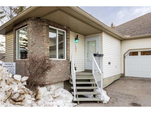 22 Mt Douglas Villas Se, Calgary, AB - Outdoor