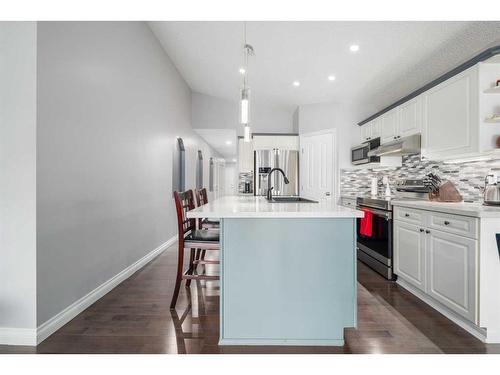 22 Mt Douglas Villas Se, Calgary, AB - Indoor Photo Showing Kitchen With Upgraded Kitchen