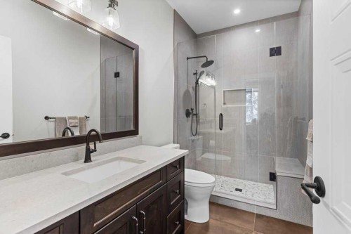 137 Silvertip Ridge, Canmore, AB - Indoor Photo Showing Bathroom