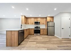 4735 Bowness Road NW Calgary, AB T3B 0B5