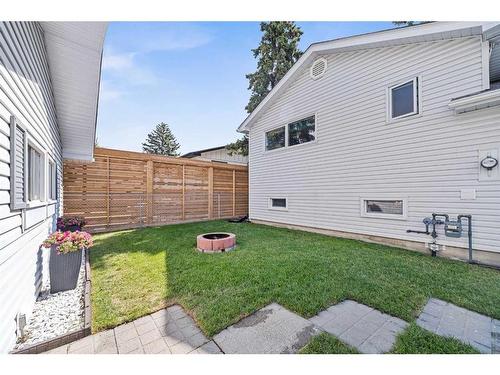 560 Willacy Drive Se, Calgary, AB - Outdoor With Exterior