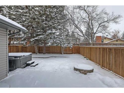 92 Deermeade Road Se, Calgary, AB - Outdoor