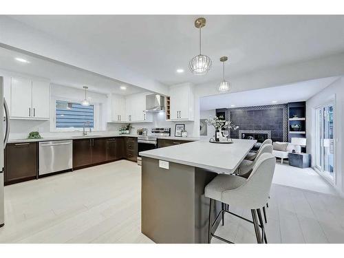 92 Deermeade Road Se, Calgary, AB - Indoor Photo Showing Kitchen With Upgraded Kitchen