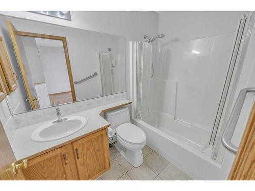 115 Harvest Oak Crescent Ne, Calgary, AB - Indoor Photo Showing Bathroom