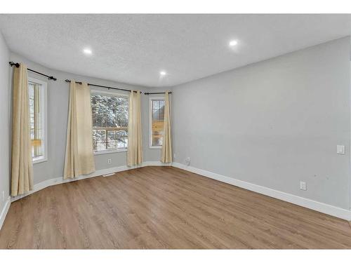 212 Coral Springs Circle Ne, Calgary, AB - Indoor Photo Showing Other Room