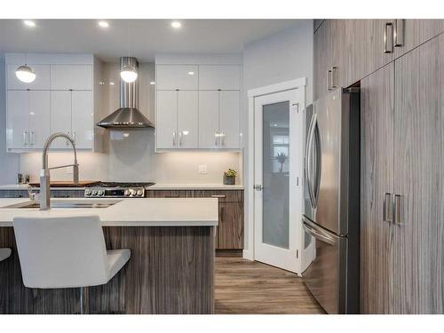 8105 47 Avenue Nw, Calgary, AB - Indoor Photo Showing Kitchen With Stainless Steel Kitchen With Upgraded Kitchen