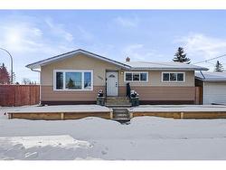 1003 Heritage Drive SW Calgary, AB T2V 2W9