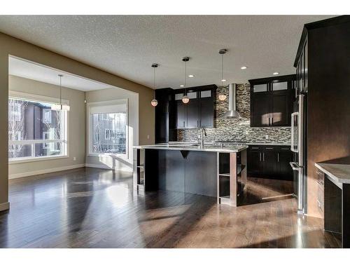 15 Aspen Stone Way Sw, Calgary, AB - Indoor Photo Showing Kitchen With Upgraded Kitchen