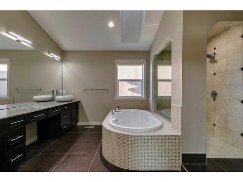 15 Aspen Stone Way Sw, Calgary, AB - Indoor Photo Showing Bathroom