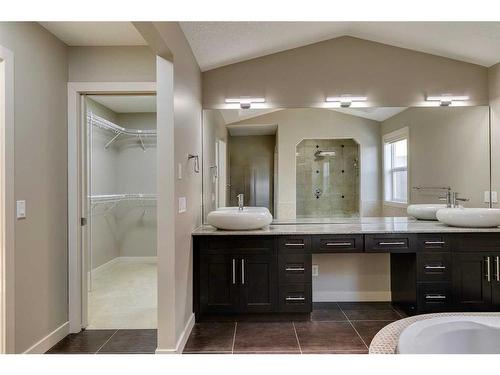 15 Aspen Stone Way Sw, Calgary, AB - Indoor Photo Showing Bathroom