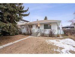 24 45 Street SW Calgary, AB T3C 2B1