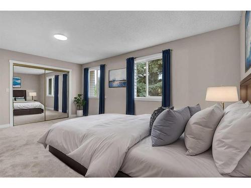 115 Bracewood Way Sw, Calgary, AB - Indoor Photo Showing Bedroom