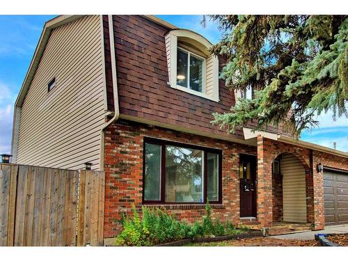 115 Bracewood Way Sw, Calgary, AB - Outdoor