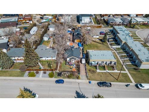 6516 35 Avenue Nw, Calgary, AB - Outdoor With View