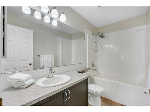 55 Coventry Road Ne, Calgary, AB - Indoor Photo Showing Bathroom