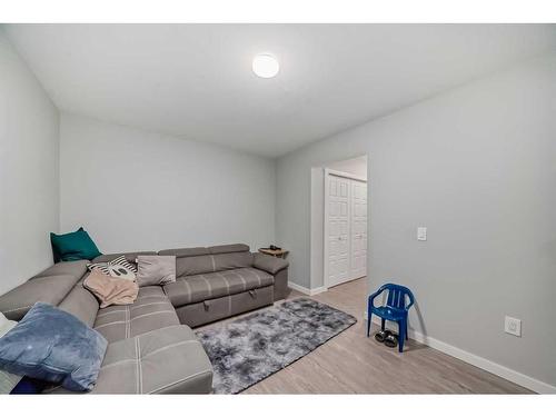 118 Red Embers Gate Ne, Calgary, AB - Indoor