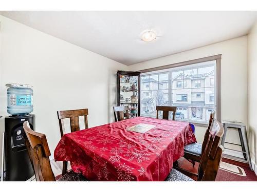 9 Dover Mews Se, Calgary, AB - Indoor Photo Showing Dining Room