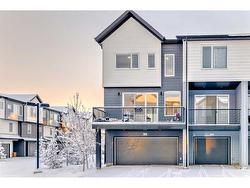 230 Skyview Ranch Circle NE Calgary, AB T3N 1Y8