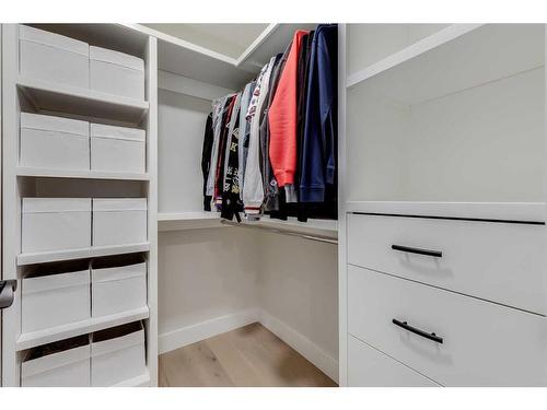 119 Silver Brook Road Nw, Calgary, AB - Indoor With Storage