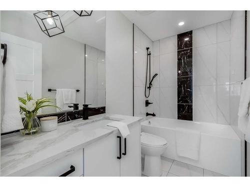 119 Silver Brook Road Nw, Calgary, AB - Indoor Photo Showing Bathroom