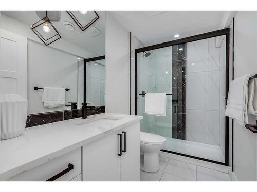 119 Silver Brook Road Nw, Calgary, AB - Indoor Photo Showing Bathroom