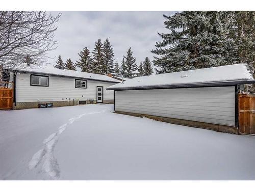 119 Silver Brook Road Nw, Calgary, AB - Outdoor