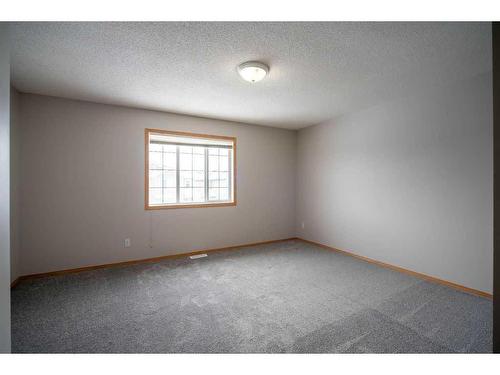 14 Taralea Bay Ne, Calgary, AB - Indoor Photo Showing Other Room