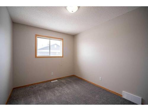 14 Taralea Bay Ne, Calgary, AB - Indoor Photo Showing Other Room