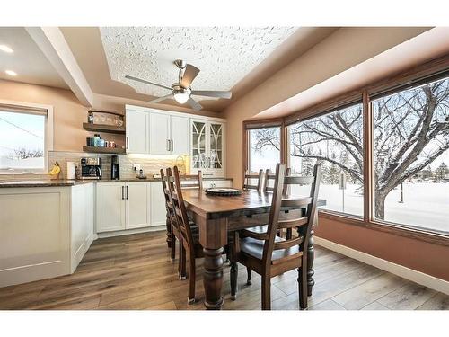 1115 45 Street Sw, Calgary, AB - Indoor Photo Showing Dining Room