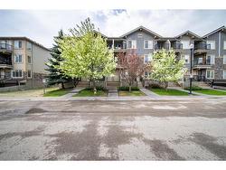 241 Mckenzie Towne Lane SE Calgary, AB T2Z 0C3