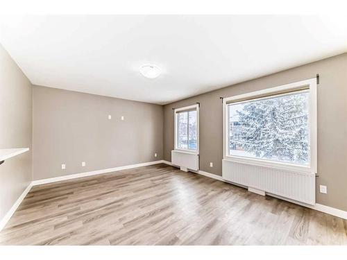 2316 16 Street Sw, Calgary, AB - Indoor Photo Showing Other Room