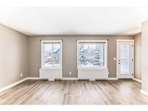 2316 16 Street Sw, Calgary, AB - Indoor Photo Showing Other Room