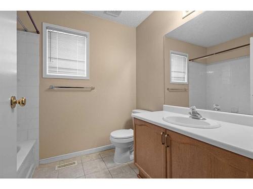 92 Covington Rise Ne, Calgary, AB - Indoor Photo Showing Bathroom