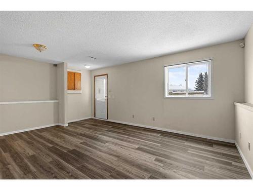 92 Covington Rise Ne, Calgary, AB - Indoor Photo Showing Other Room