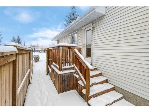 92 Covington Rise Ne, Calgary, AB - Outdoor With Exterior