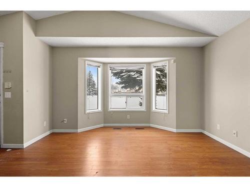 92 Covington Rise Ne, Calgary, AB - Indoor Photo Showing Other Room