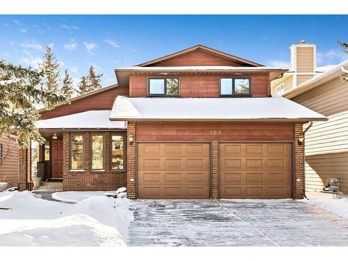 104 Hawkwood Crescent Nw, Calgary, AB - Outdoor