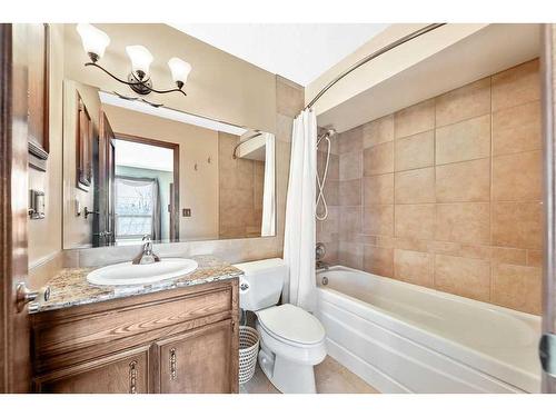 104 Hawkwood Crescent Nw, Calgary, AB - Indoor Photo Showing Bathroom