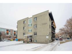 13-2104 17 Street SW Calgary, AB T2T 4M4